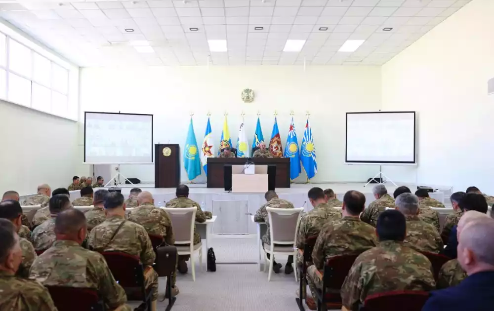 Қорғаныс министрлігінің алқасы: ведомство басшысы әскерлерді дамытудың басым міндеттерін айқындады