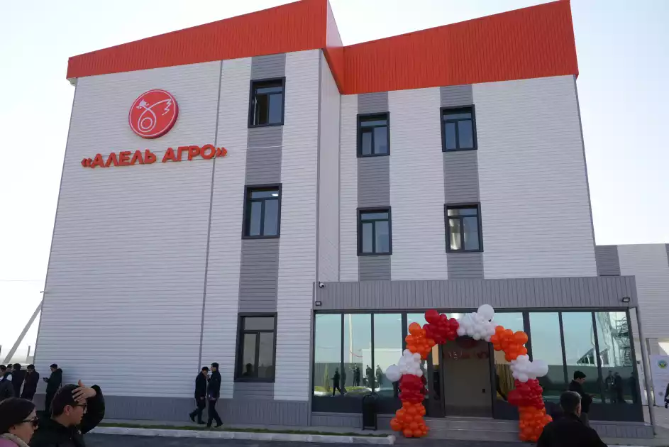 ЖАМБЫЛ ОБЛЫСЫНДА ТАРИХИ КҮН: 3 ЗАУЫТ ІСКЕ ҚОСЫЛДЫ, 1 ЗАУЫТҚА ҚАЗЫҚ ҚАҒЫЛДЫ